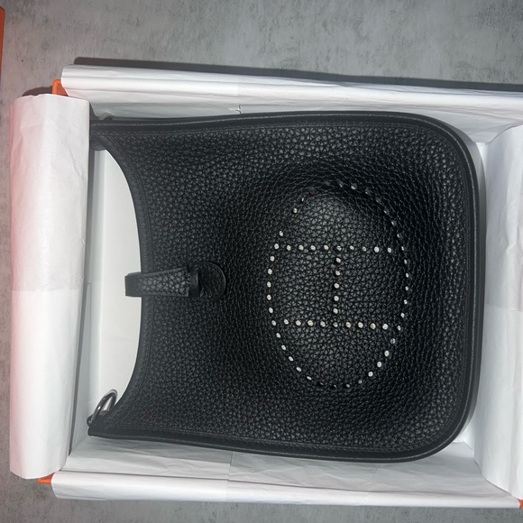 Hermes Evelyn TPM clemence Black - Picture 3 of 11